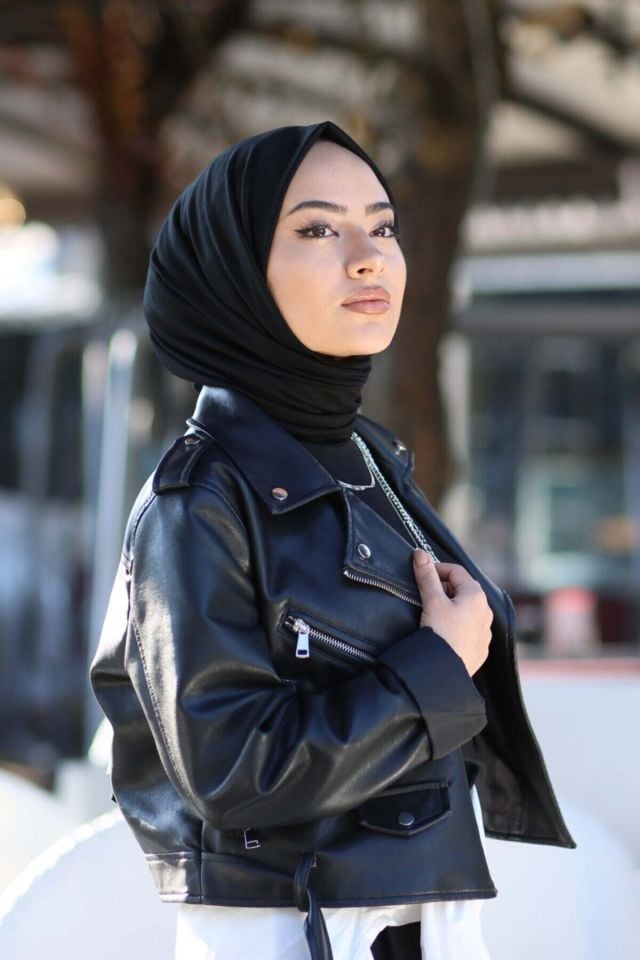 Tesettür Penye Şal Modeli - Siyah